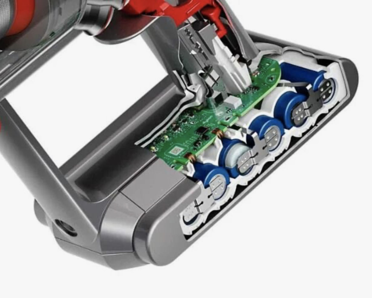 Проверка состояния аккумулятора для пылесоса Dyson: когда пора менять?
