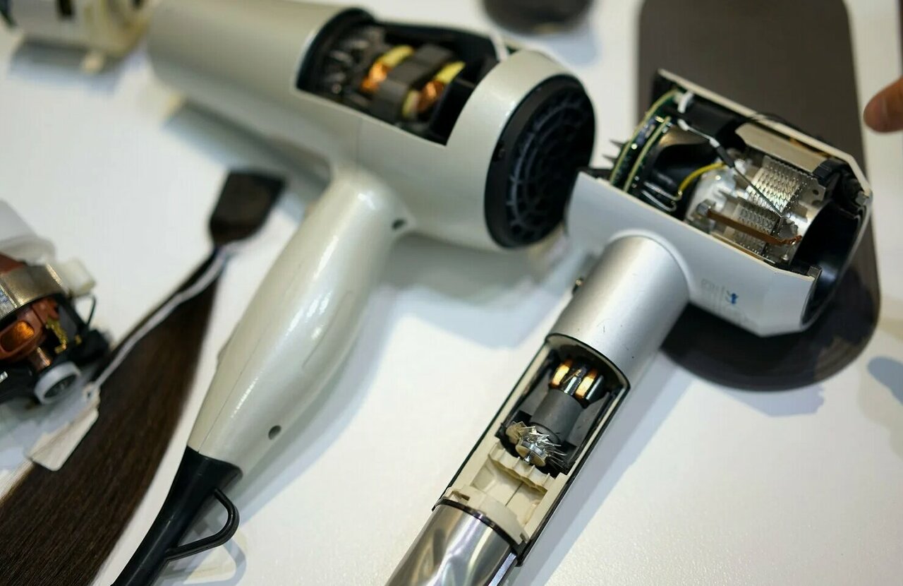 Преимущества ремонта фена Dyson в специализированном сервисе