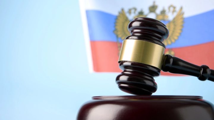 Автоблогер Wengallbi получил реальный срок за попытку дачи взятки
