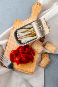 Как засолить скумбрию в рассоле вкусно в банке