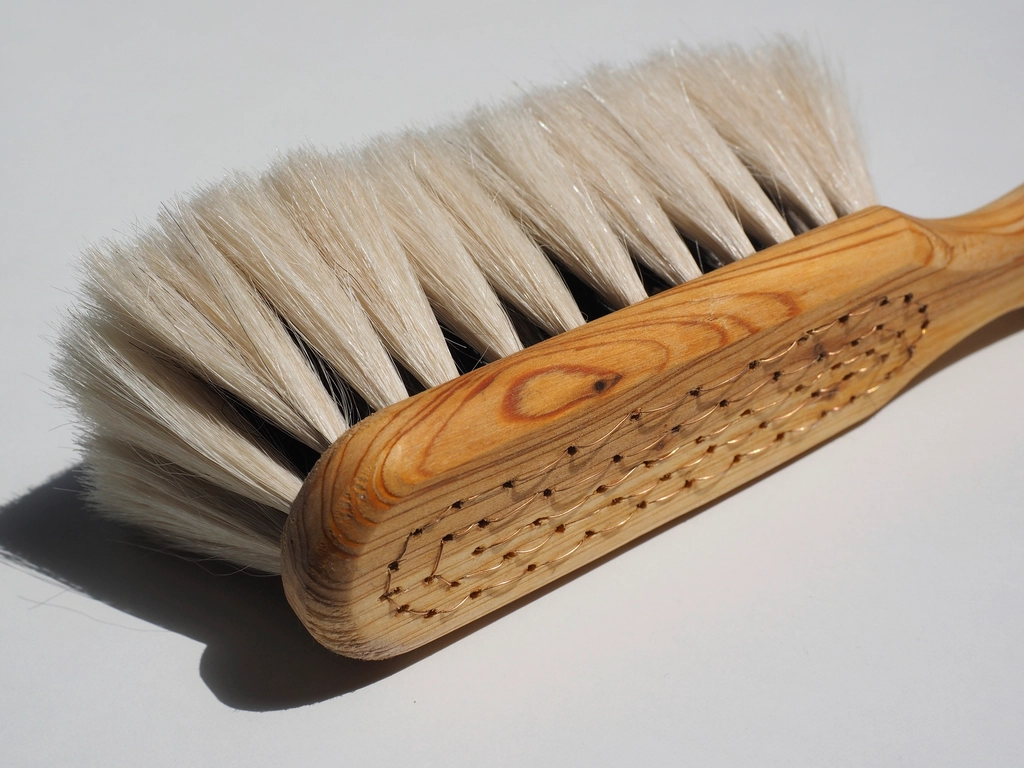 Чем вывести ржавчину с унитаза за 5 минут: проверенные способы — cleaning toilet with brush